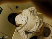 最新流出岛国大神暗藏国内某高级商场女卫隔间多视角拍脸又拍下面好多年轻漂亮妹子入镜胆真大1080P超清