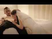 穿婚纱的漂亮美女纯纯丝袜挡不住操穴很刺激啪啪虚了作品 妹子这样搞骚的受不了不脱直接干高潮性福啊720P高清