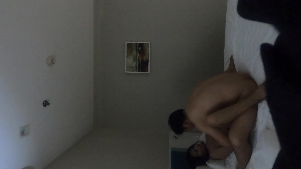 羞羞的人妻第一部 直呼爸爸受不了 疫情封锁大半年没操B了 完美露脸_1