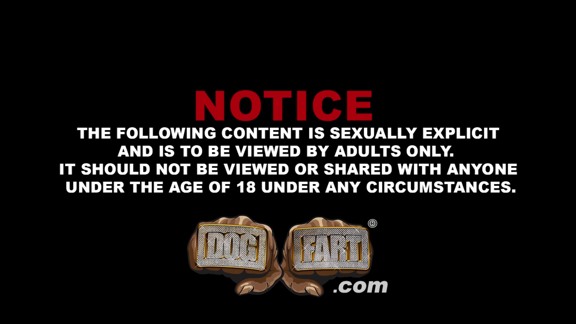 泳池清理工eliza Ibarra兼职清理大黑管