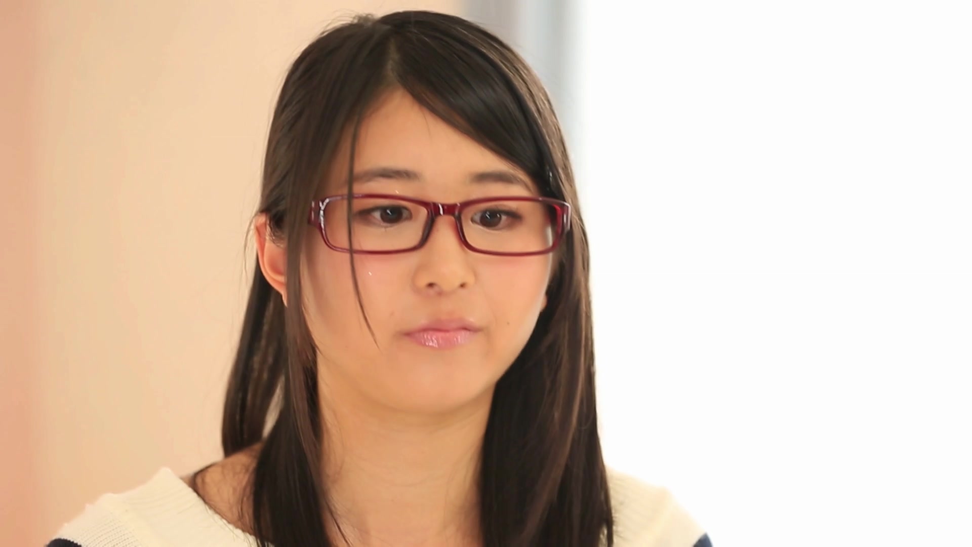 [HND-475] 献身纯洁的姐姐为了弟弟的学费AV出道 浅倉真凛 - 1of5