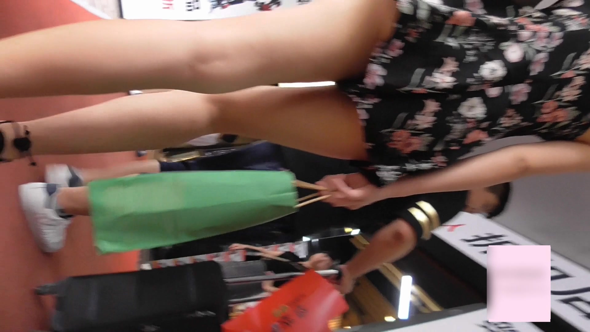 【全網推薦】2019年度極品高清抄底-美女此裙太喜聞樂見 稀缺資源勁爆收藏～原版高清