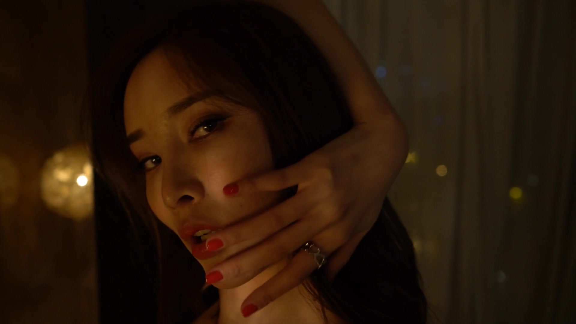 最新秀人网嫩模周妍希私房诱惑素材流出3 情思午夜 圆挺美乳 情趣黑丝套装 性福摄影师 高清1080P原版无水印