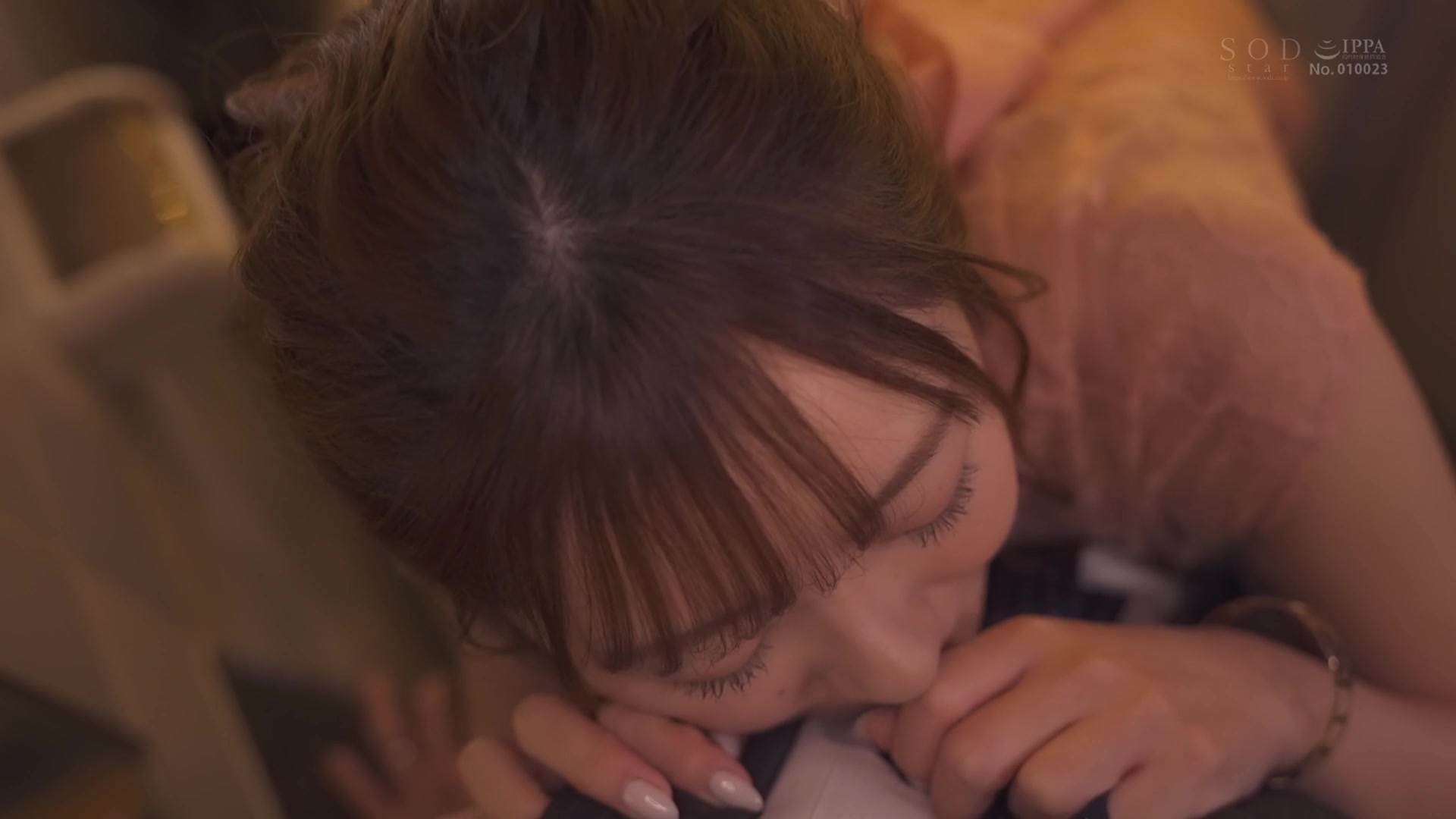 [STARS-831] 一線を越えてしまった夜。昔振った同級生と同窓会で再会したら、誘惑されて逆NTR。 … 青空ひかり - 1of5