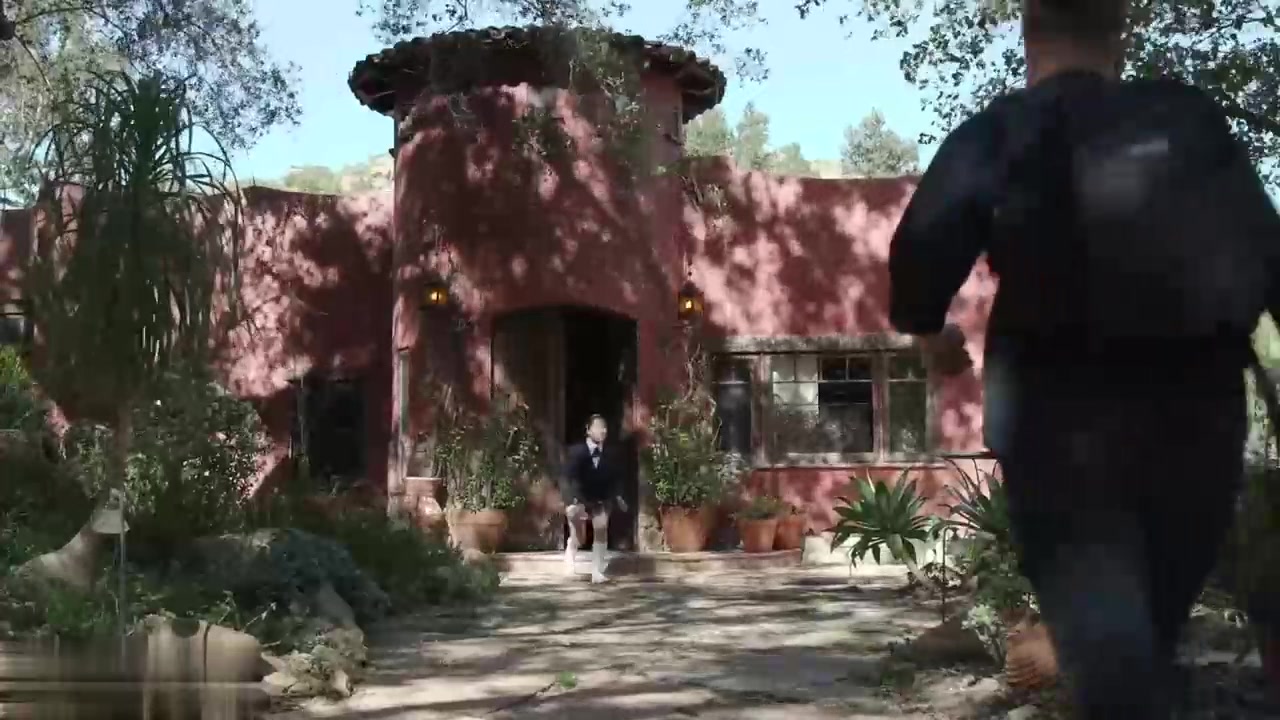 欲火中烧的阿罗娜·布鲁姆不想学习