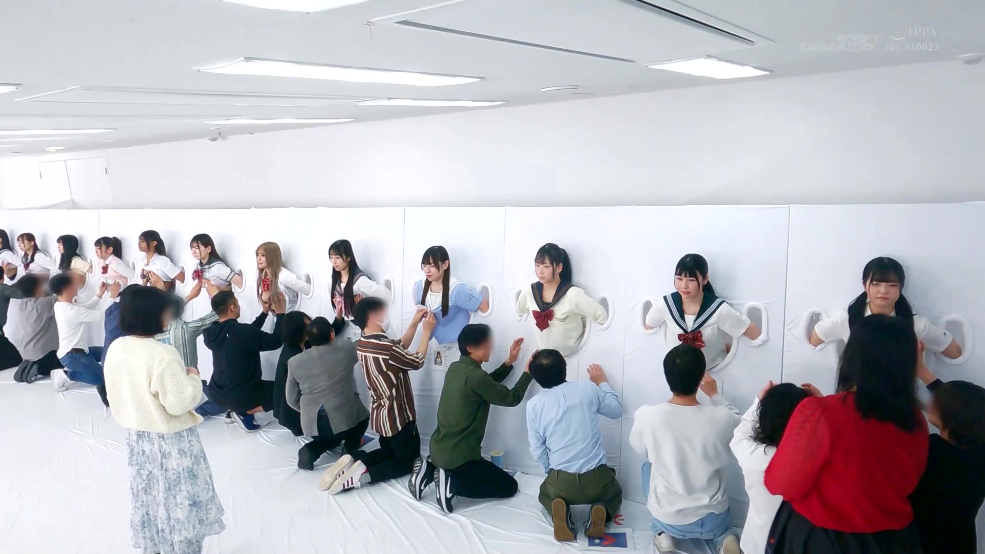 [SDDE-733V] SP特典版 おいでよ！日本女子○生博覧会-ジョシ博！- 6種＋1のパビリオン・ブースを開設！乳比べ！キス比べ！ハメ比べ！ - 1of5