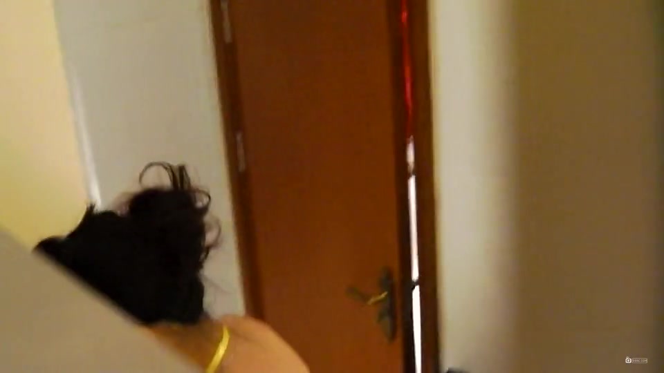 国际酒店厕拍系列二高级会所偷拍最漂亮的服务员高清无水印版