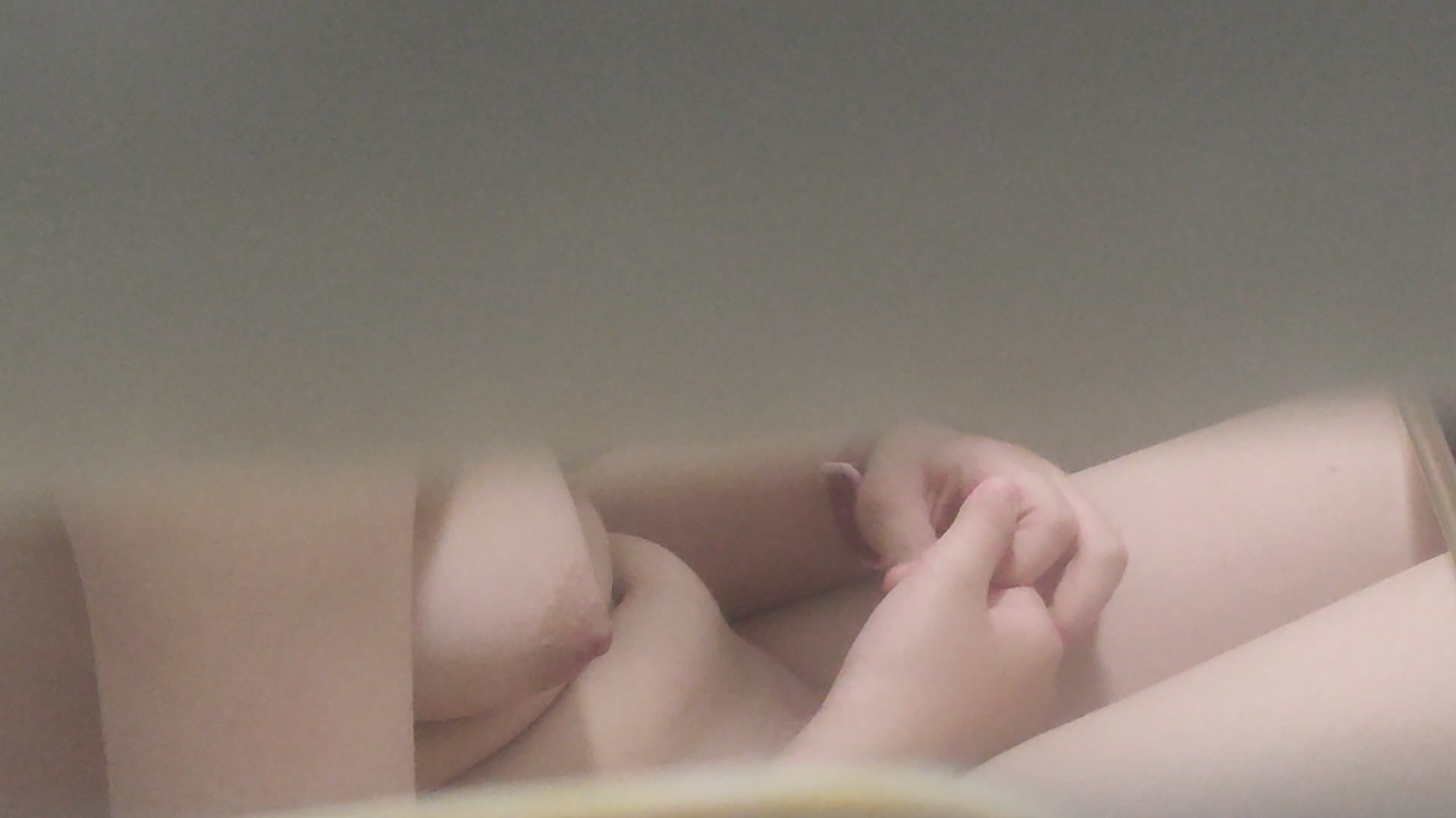 小邻居洗澡（隔壁的女儿 花一样的年纪