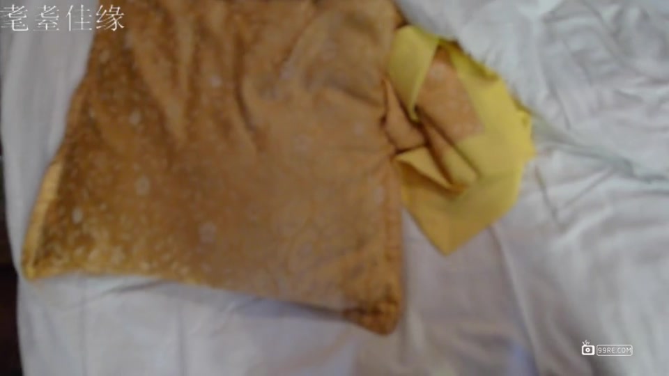 孙子给奶奶送温暖~