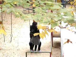 大中午高中生在秋千上干炮