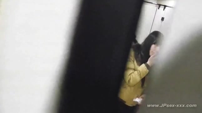 女厕所偷拍