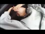 在车里的双指功