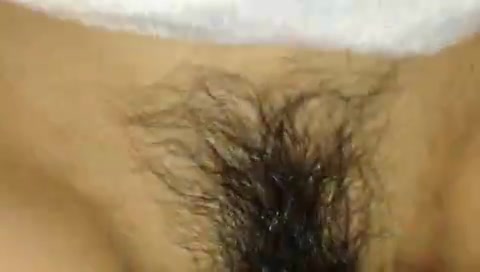 干嫂子，大哥在身边不敢出声