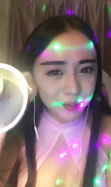 乔宝收费大秀一小时，自己去看得百来块下不来