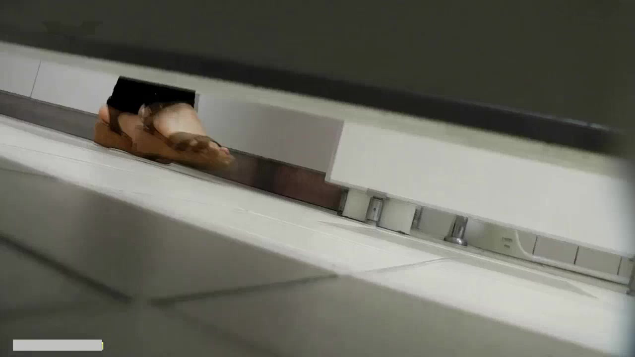 最新流出美罗城系列日本未来34美金下载精品女神来袭