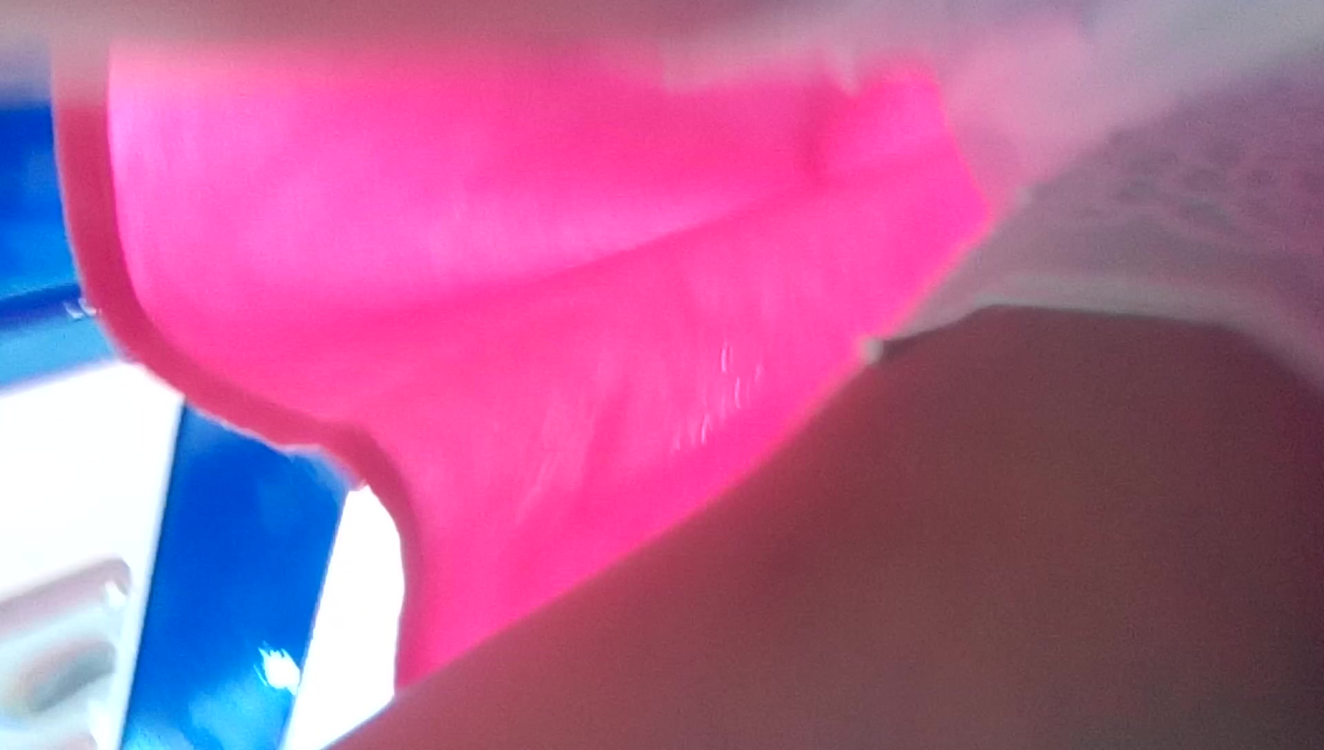 美女裙底下的诱惑（一）