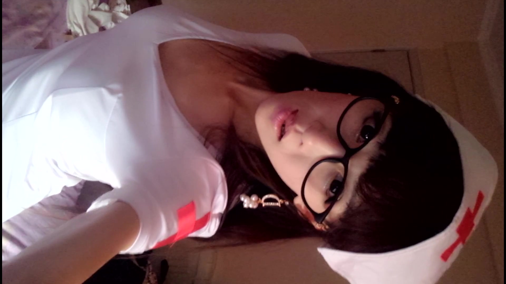 粉逼网红VIP定制，黑丝护士制服诱惑，超清，1080P无水印