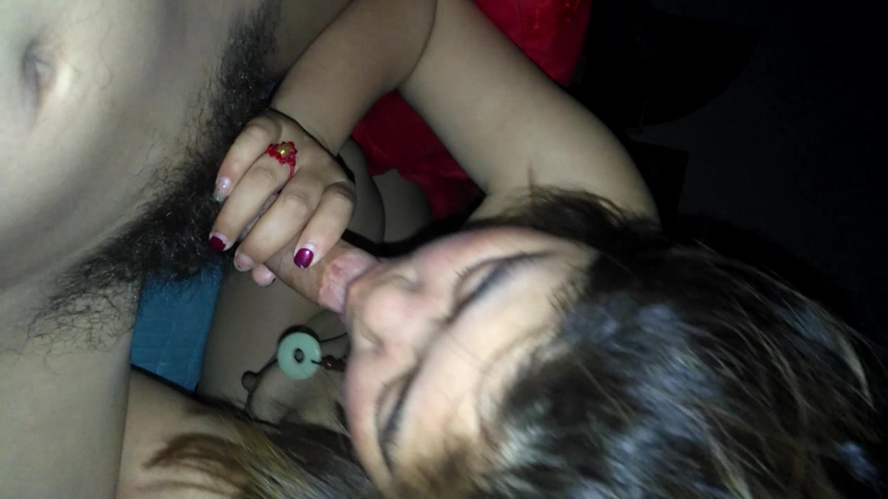 约炮蝴蝶女，自拍露脸